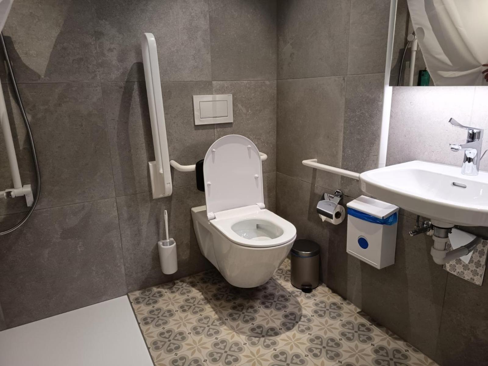 Hotel Restaurant Krone Aarberg 외부 사진