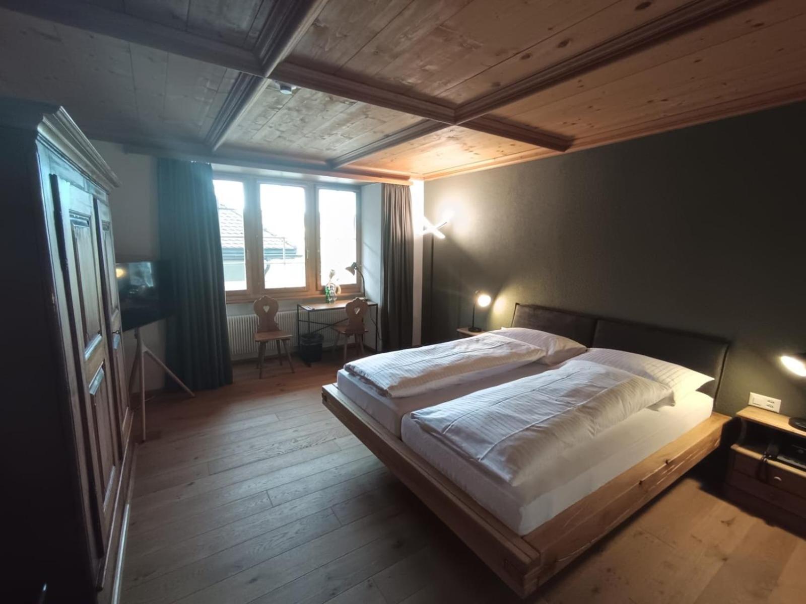 Hotel Restaurant Krone Aarberg 외부 사진