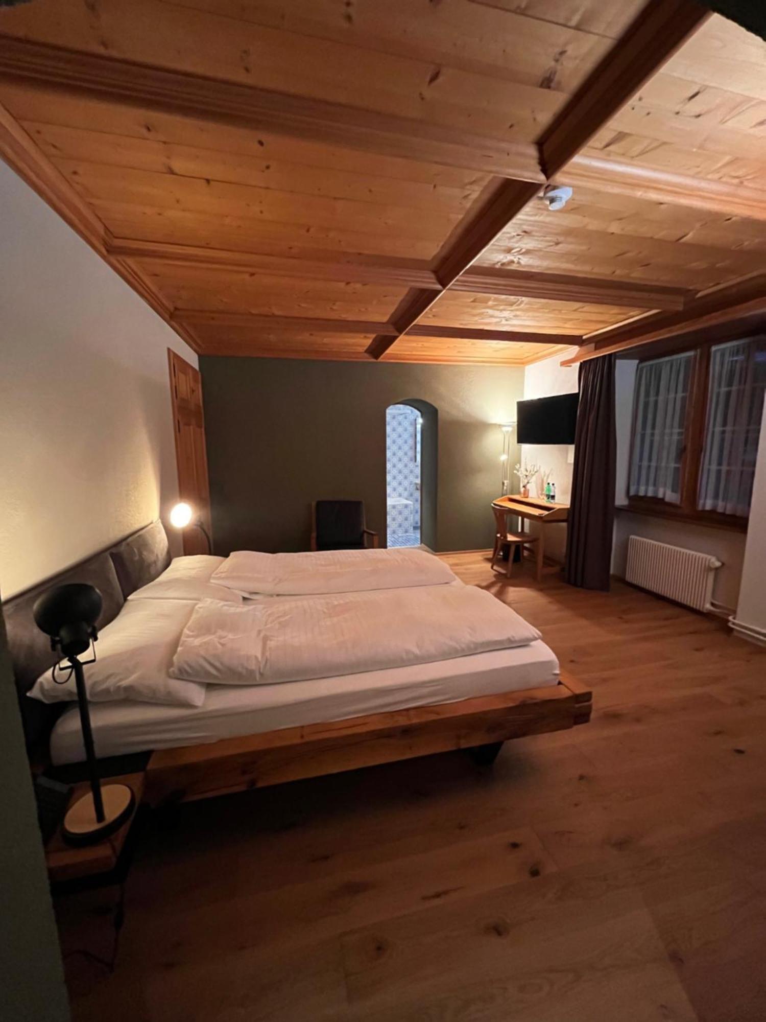 Hotel Restaurant Krone Aarberg 외부 사진